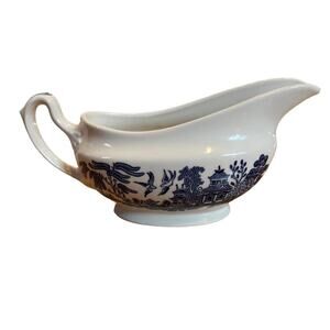 VINTAGE BLUE WILLOW Churchill Staffordshire GRAVY BOAT BOWL England